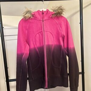 Lululemon Women's Scuba Special Edition